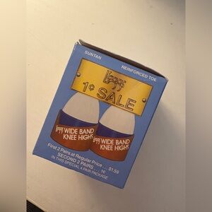 Leggs Vintage 4 Pair Suntan Wide Band Knee Highs Sheer Toe NOS One Size Lot